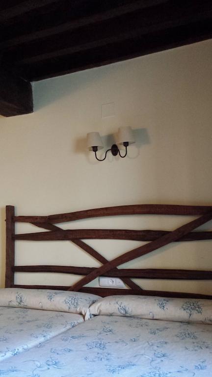 Casa Rural Con Encanto "Los Postigos" Banos De Montemayor Chambre photo
