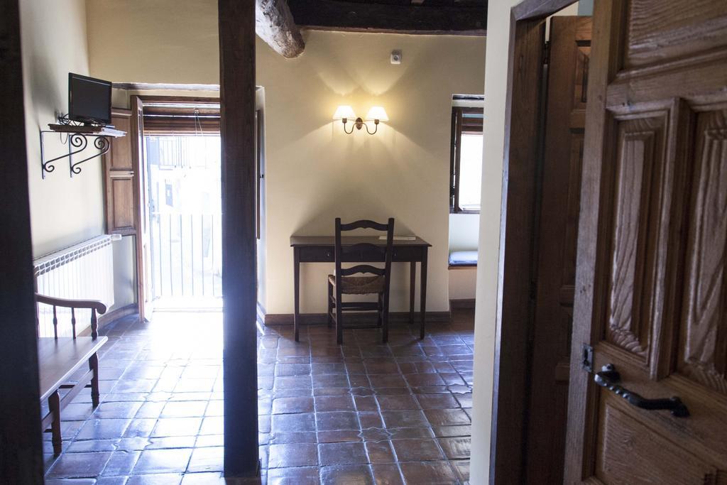 Casa Rural Con Encanto "Los Postigos" Banos De Montemayor Chambre photo