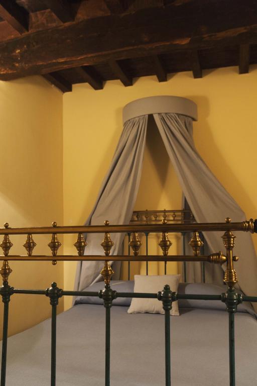 Casa Rural Con Encanto "Los Postigos" Banos De Montemayor Chambre photo